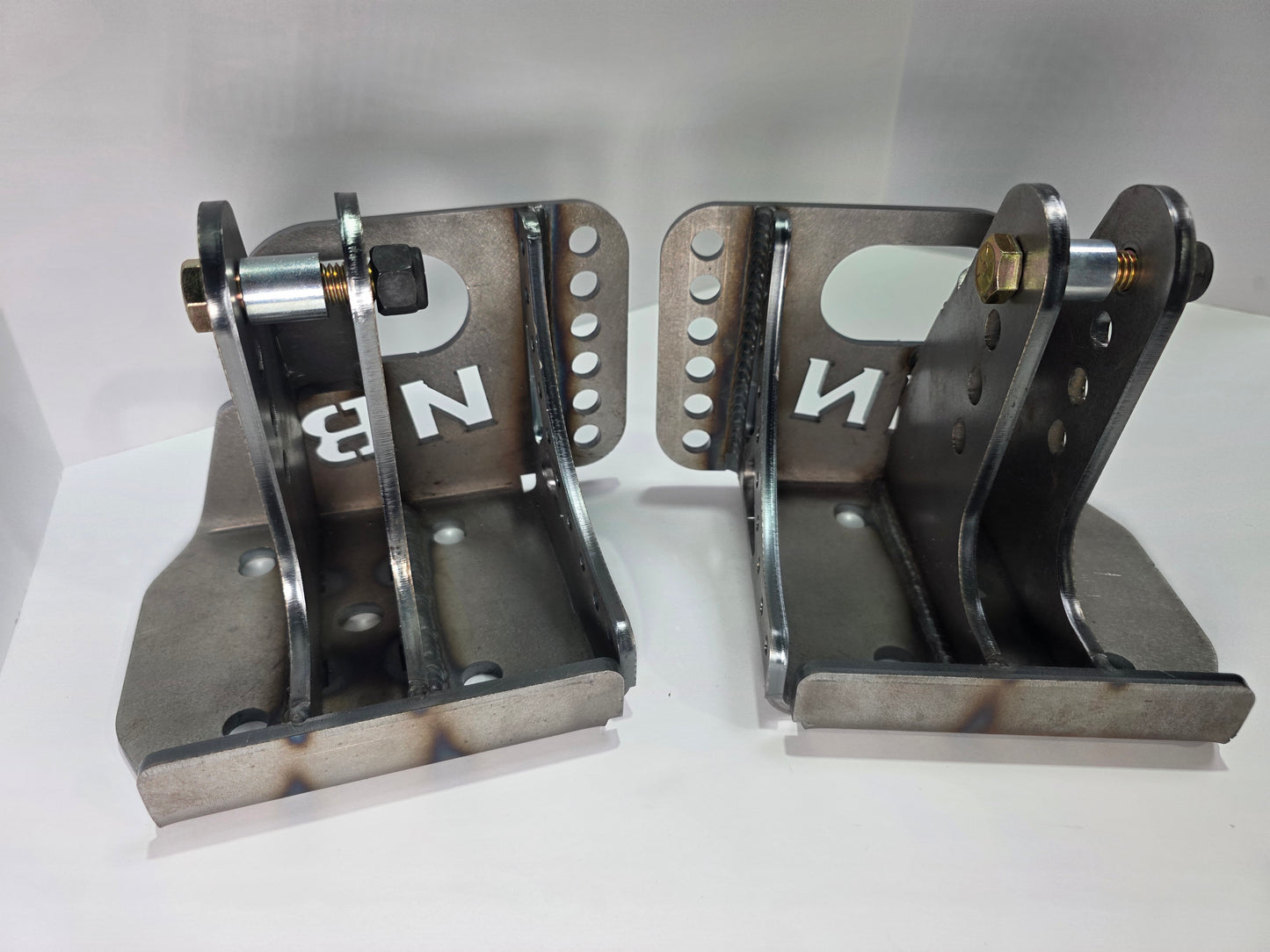 Leaf Spring Bobby Brackets