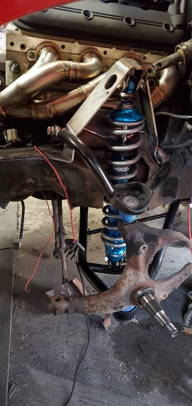 S10 & G-Body Bolt On Long Travel shock Towers